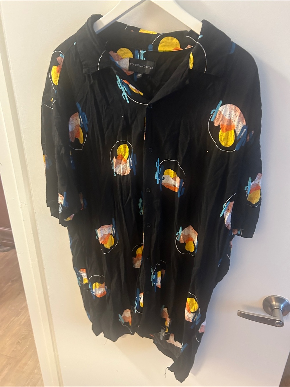 No Boundaries Black Short-Sleeve Button-Up Shirt with Yellow & Blue Sunset Motif